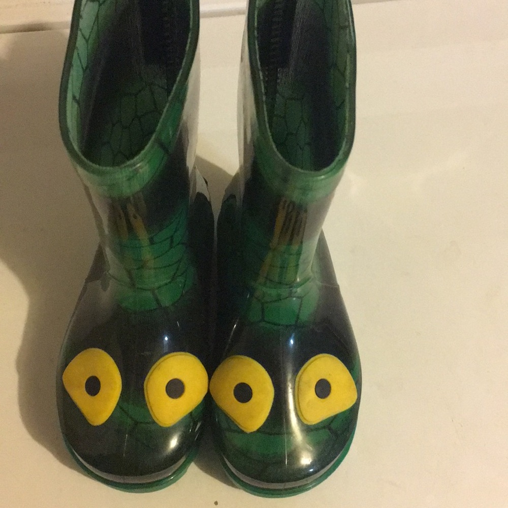 Water boots for boys